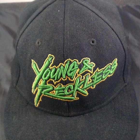 Young & Reckless Flex Fit Flat Brim Hat Cap Y&R - Picture 1 of 4